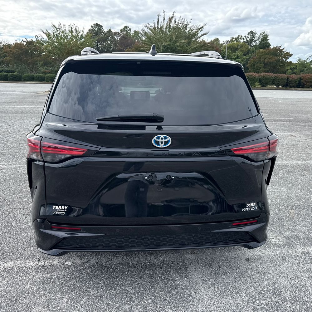 2024 Toyota Sienna XSE 7-Passenger