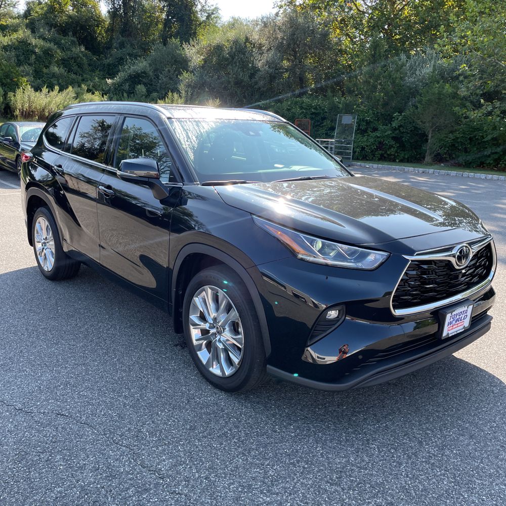 2022 Toyota Highlander Limited