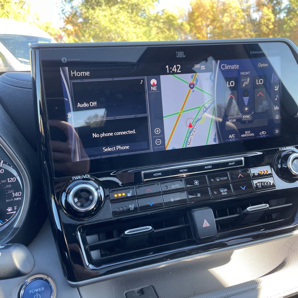 2022 Toyota Highlander Hybrid Platinum