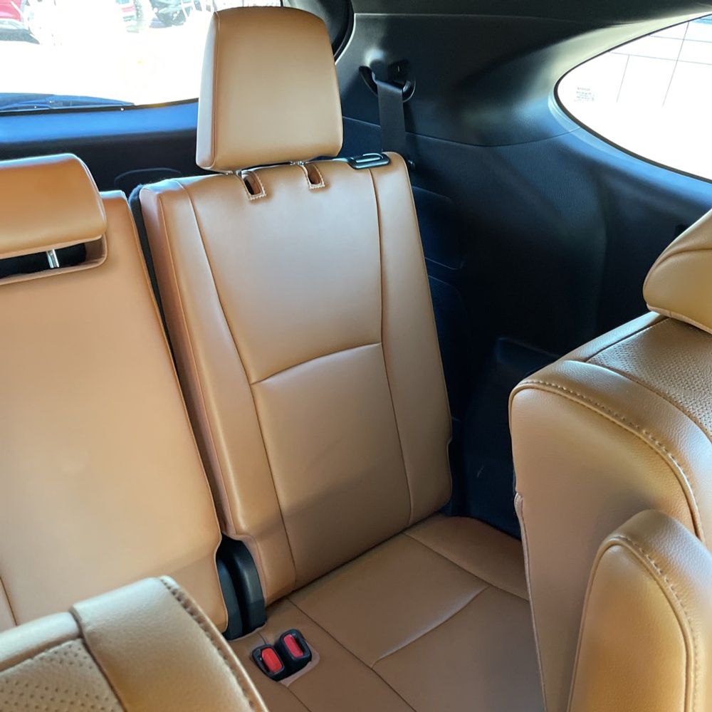2022 Toyota Highlander Hybrid Platinum