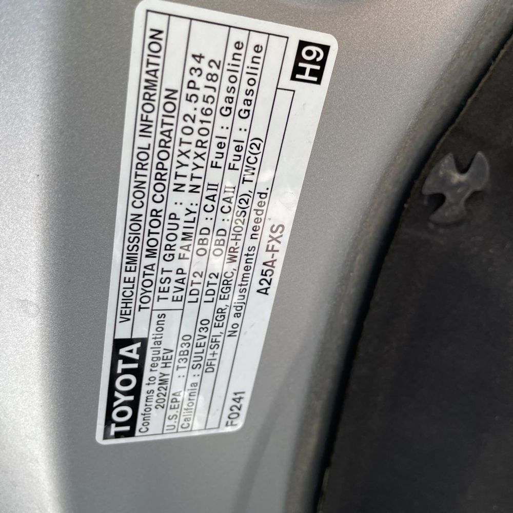 2022 Toyota Highlander Hybrid Platinum