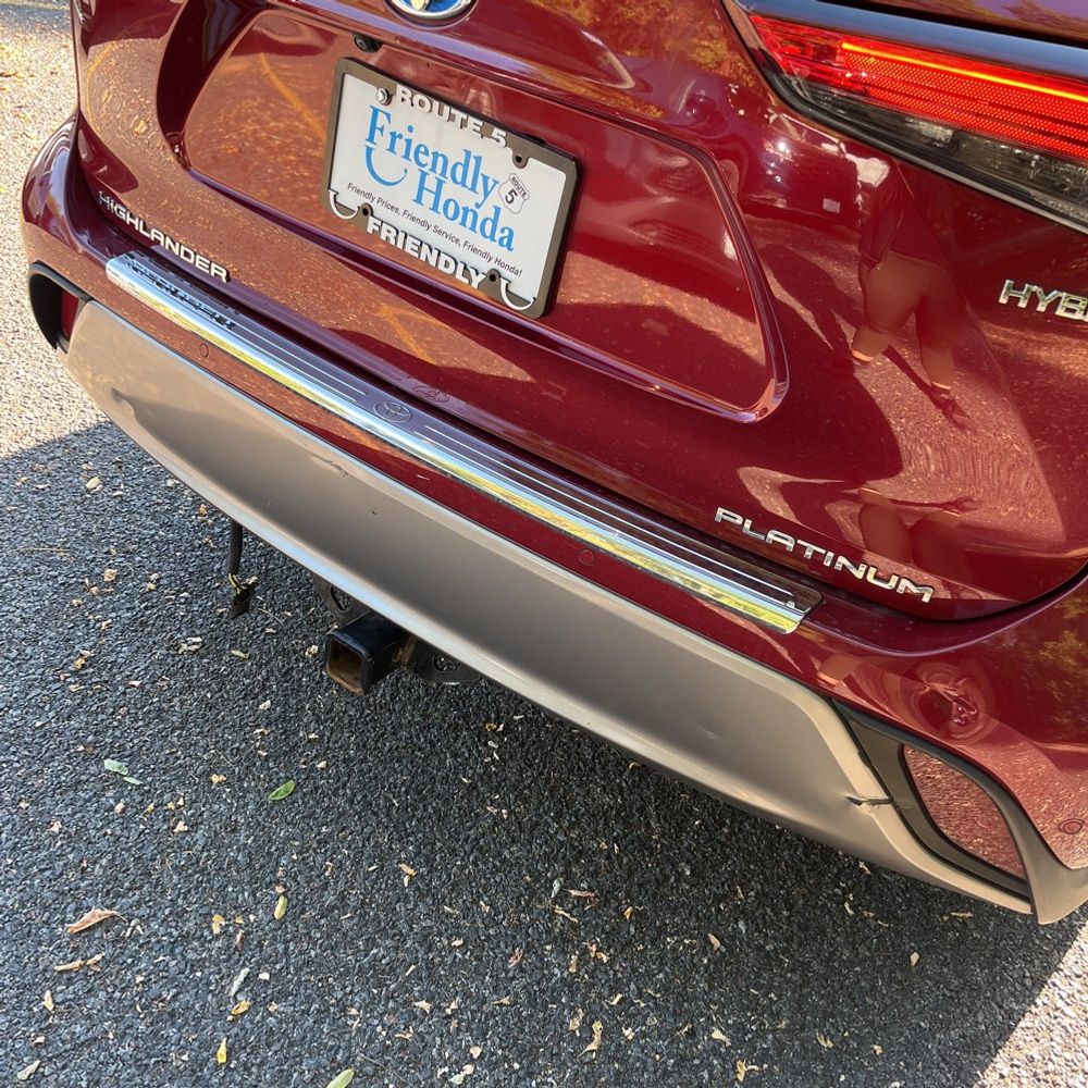 2023 Toyota Highlander Hybrid Platinum