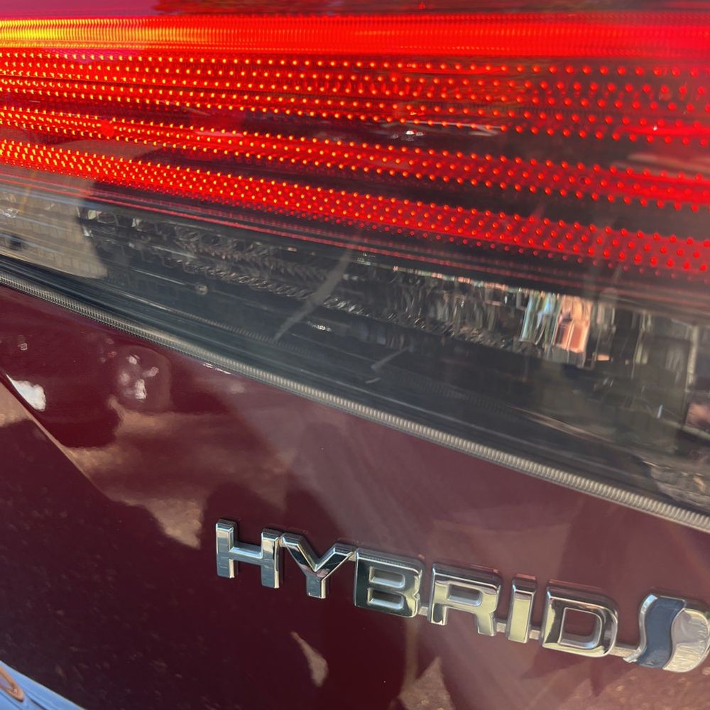 2023 Toyota Highlander Hybrid Platinum