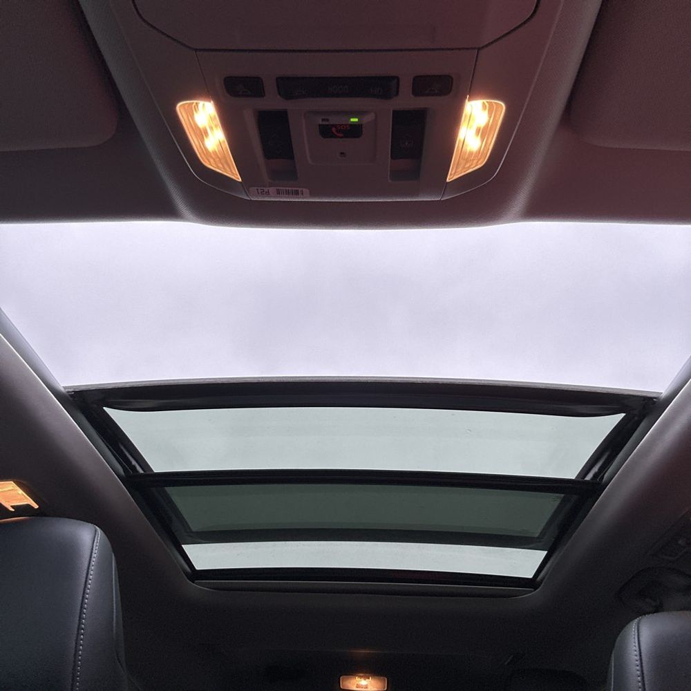 2024 Toyota Highlander Hybrid Platinum