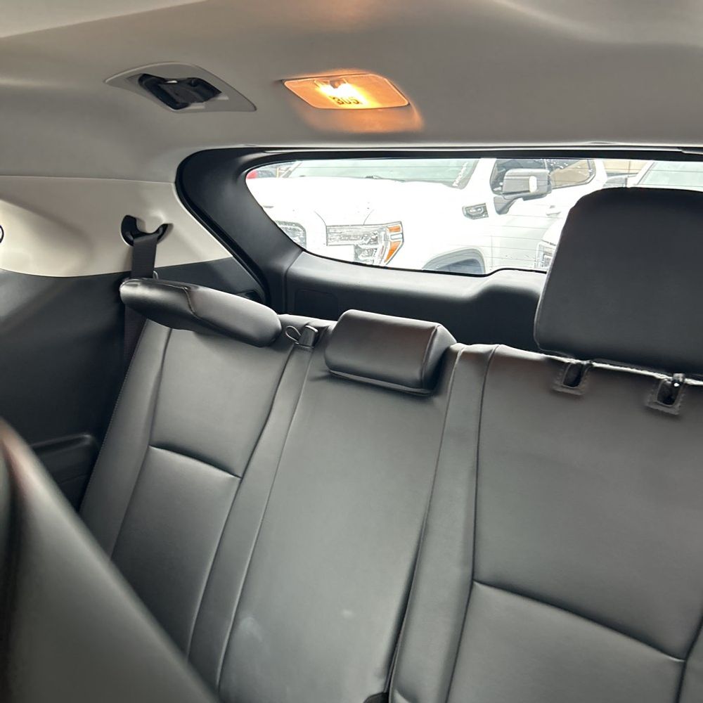 2024 Toyota Highlander Hybrid Platinum