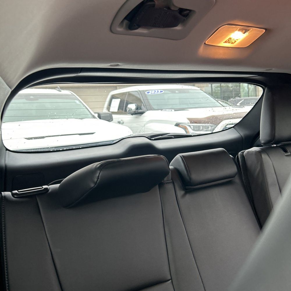 2024 Toyota Highlander Hybrid Platinum