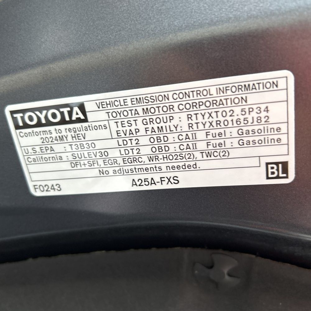 2024 Toyota Highlander Hybrid Platinum