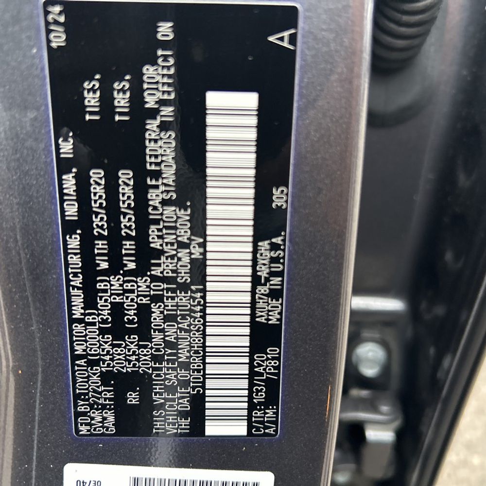 2024 Toyota Highlander Hybrid Platinum