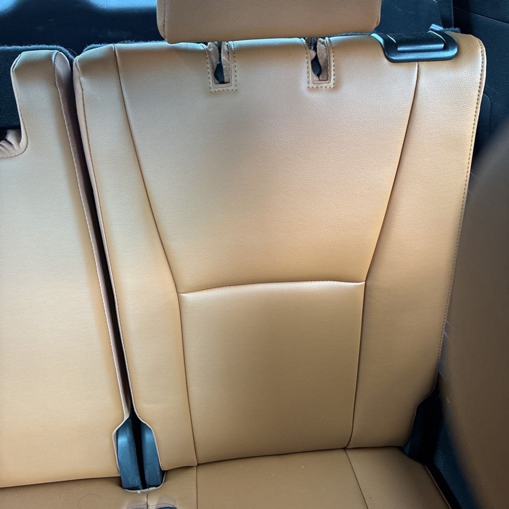 2023 Toyota Highlander Hybrid Platinum