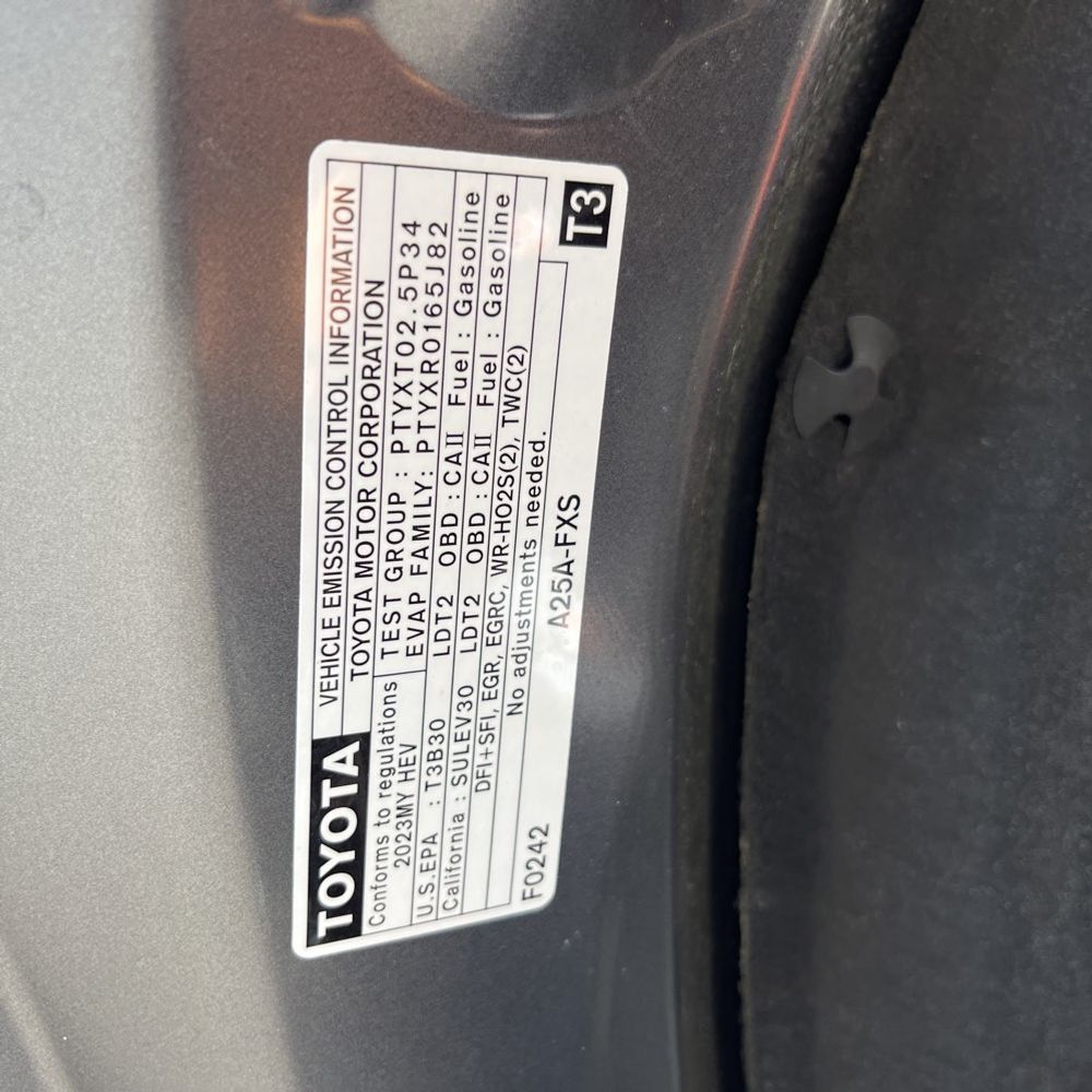 2023 Toyota Highlander Hybrid Platinum