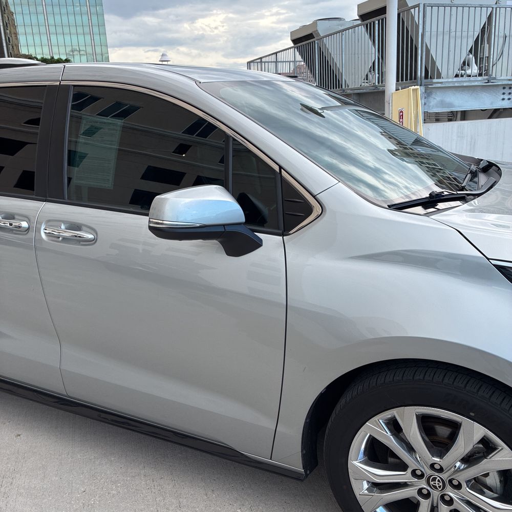2022 Toyota Sienna Platinum 7-Passenger