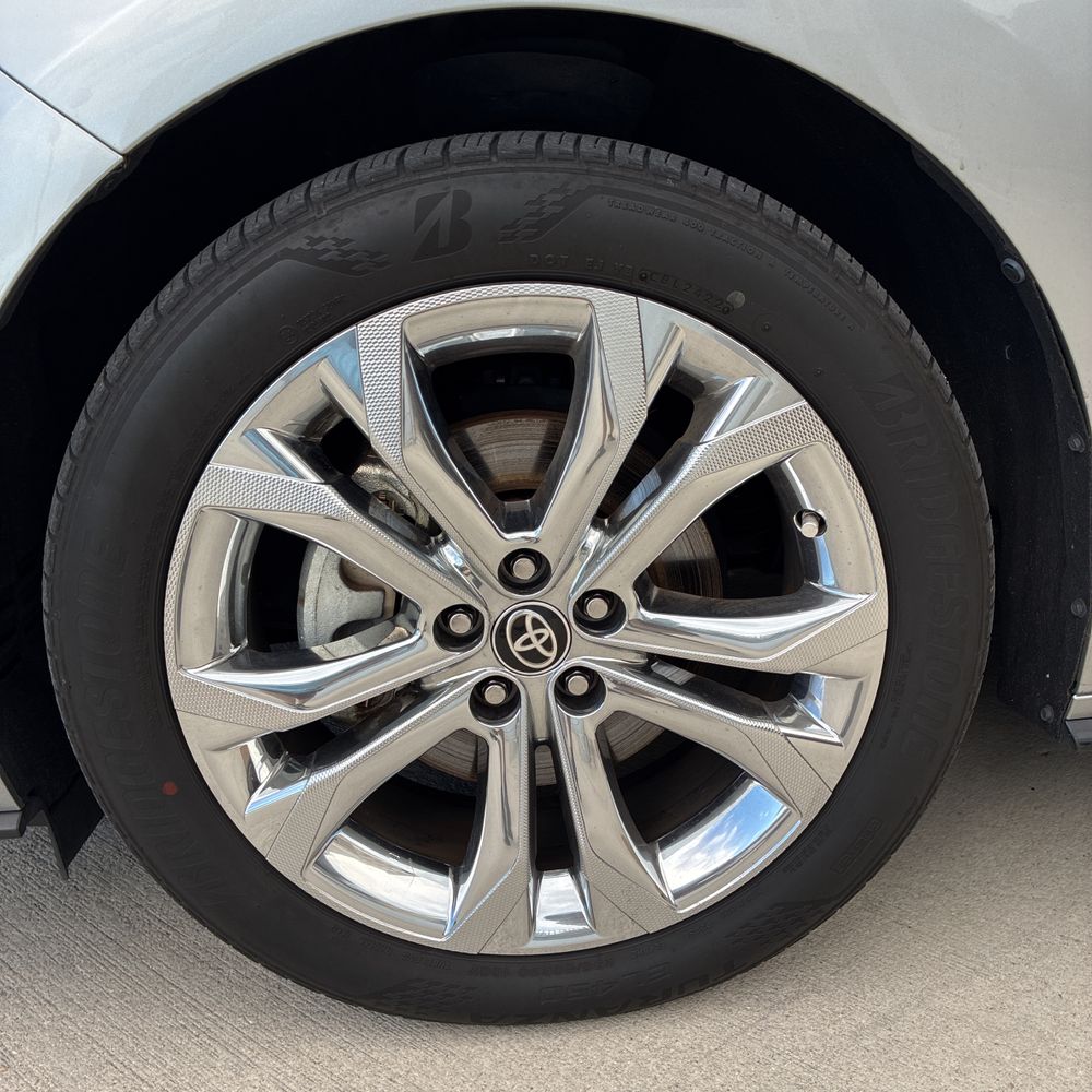 2022 Toyota Sienna Platinum 7-Passenger