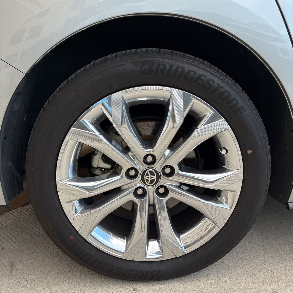 2022 Toyota Sienna Platinum 7-Passenger