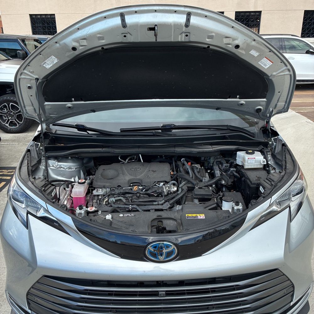 2022 Toyota Sienna Platinum 7-Passenger