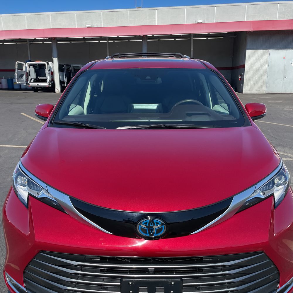2022 Toyota Sienna Platinum 7-Passenger