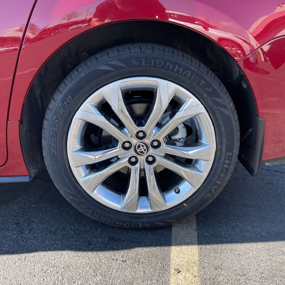 2022 Toyota Sienna Platinum 7-Passenger