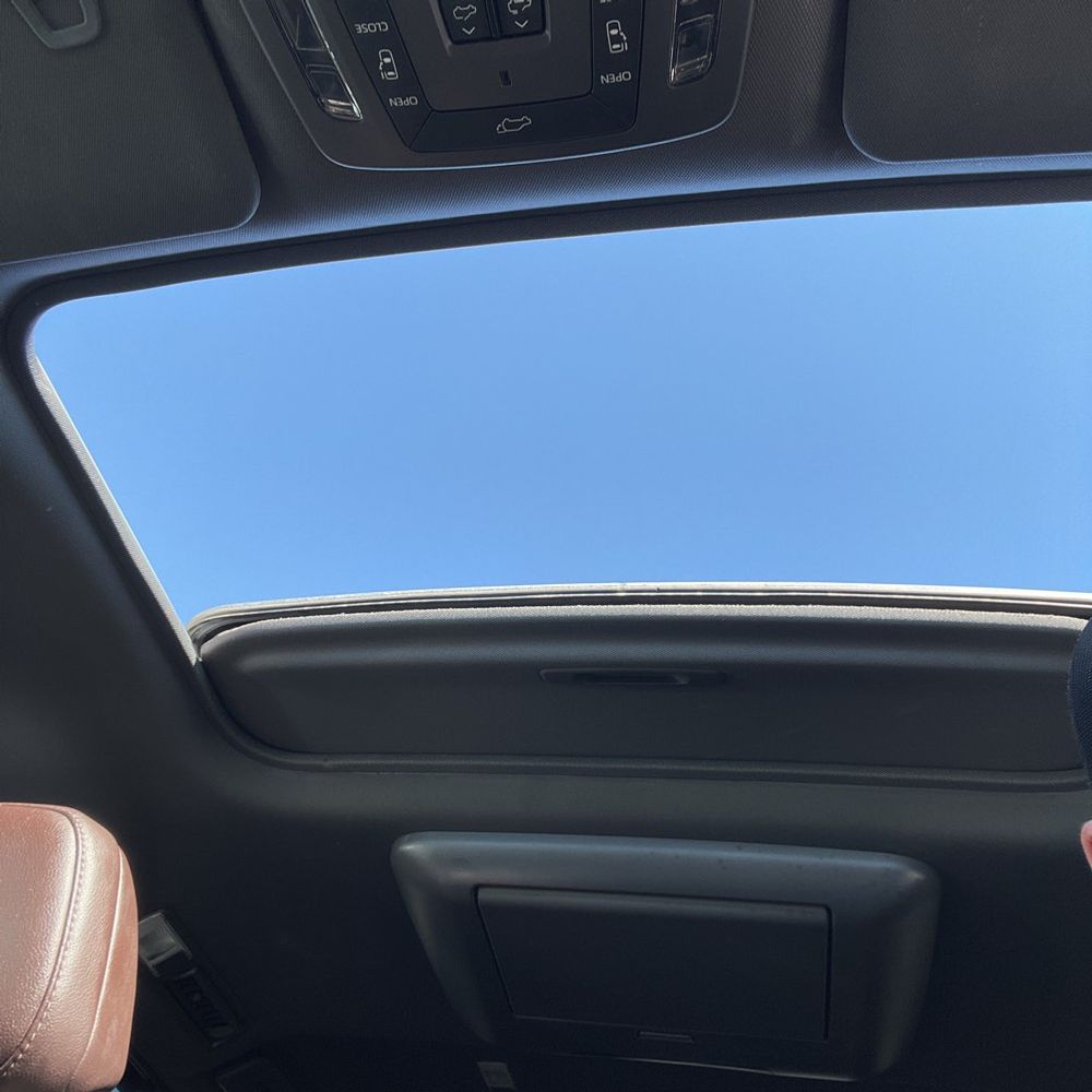 2022 Toyota Sienna Platinum 7-Passenger