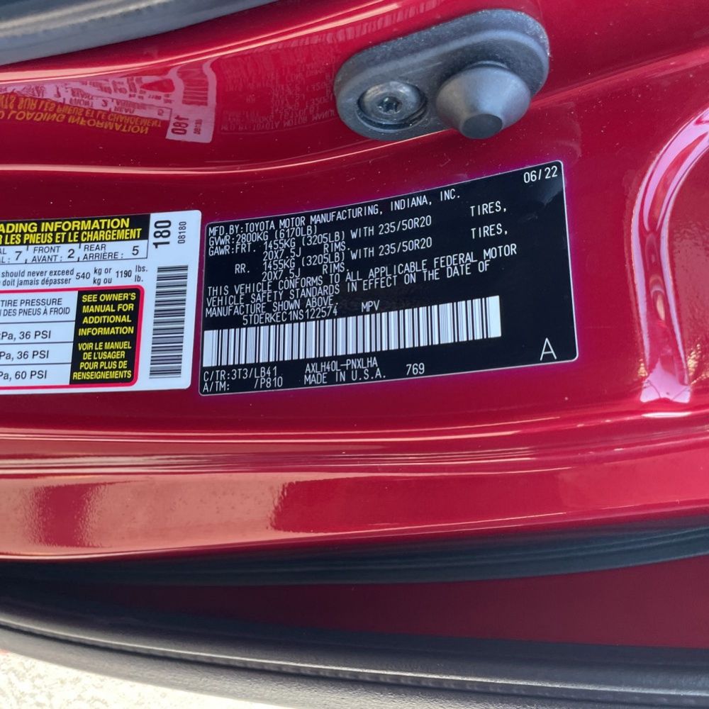 2022 Toyota Sienna Platinum 7-Passenger