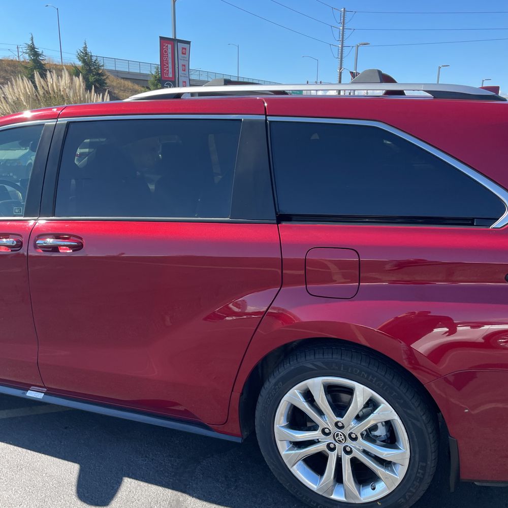 2022 Toyota Sienna Platinum 7-Passenger
