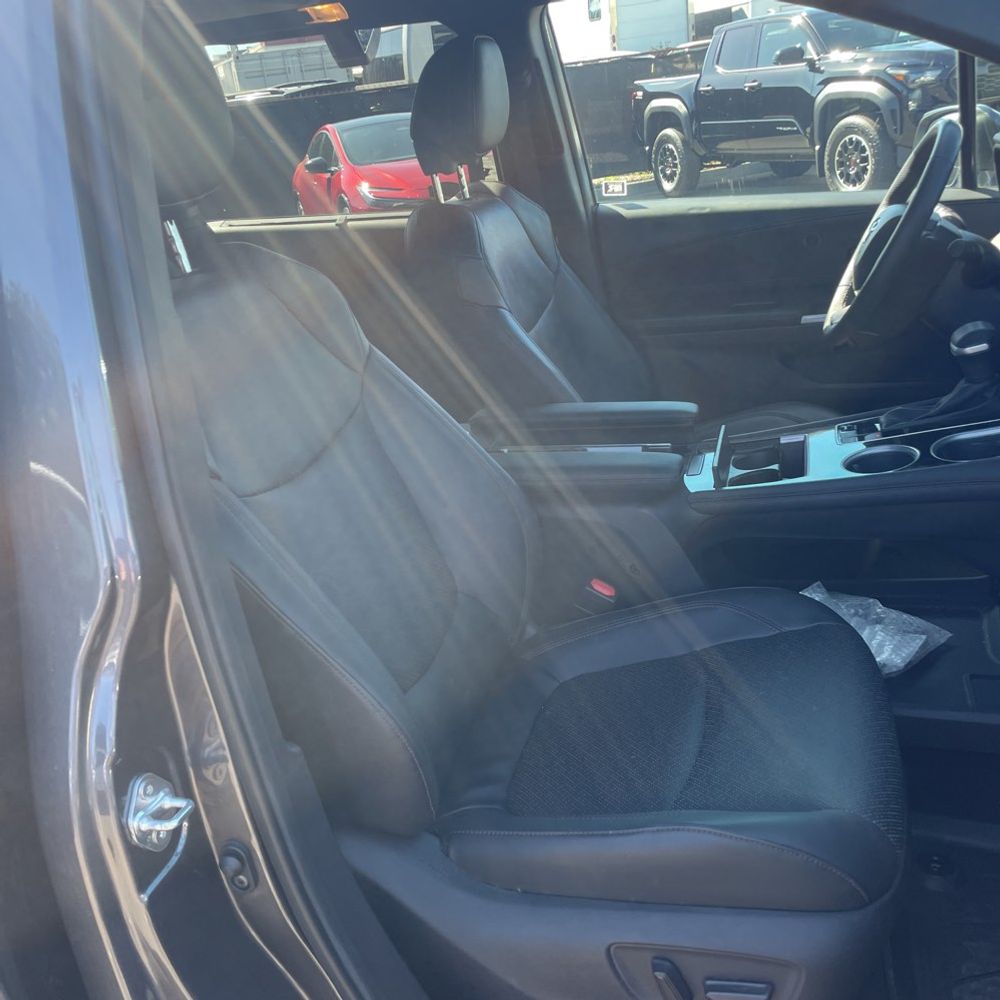 2025 Toyota Sienna Platinum 7-Passenger