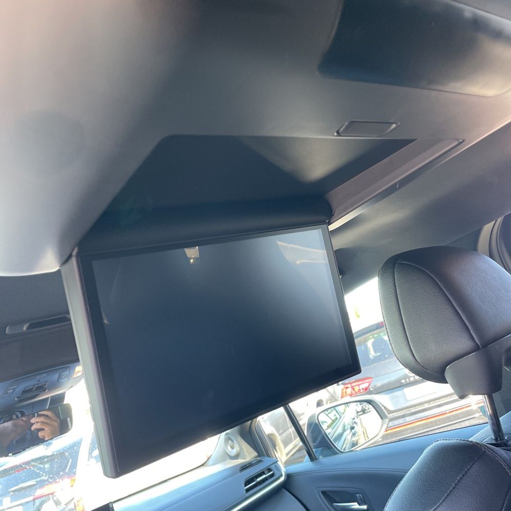 2025 Toyota Sienna Platinum 7-Passenger