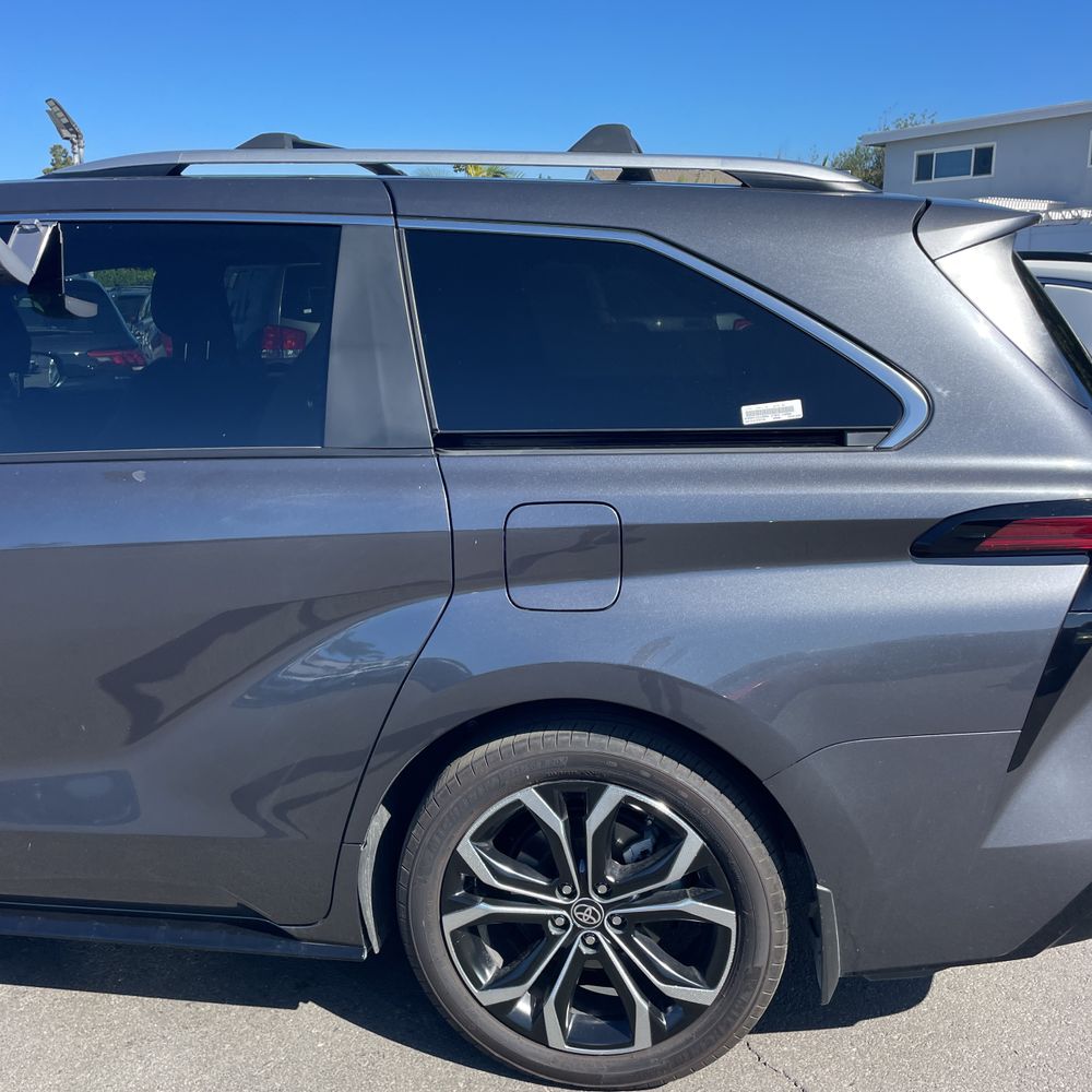 2025 Toyota Sienna Platinum 7-Passenger