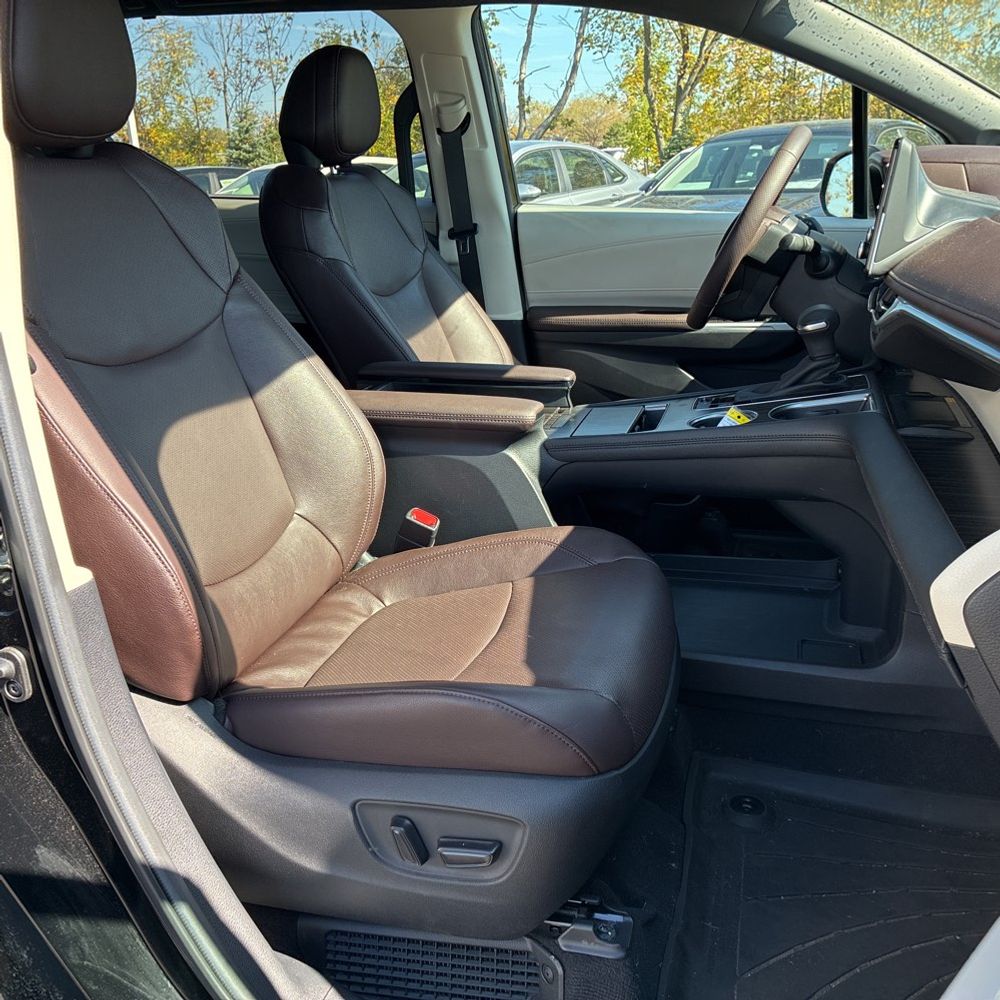 2024 Toyota Sienna Platinum 7-Passenger