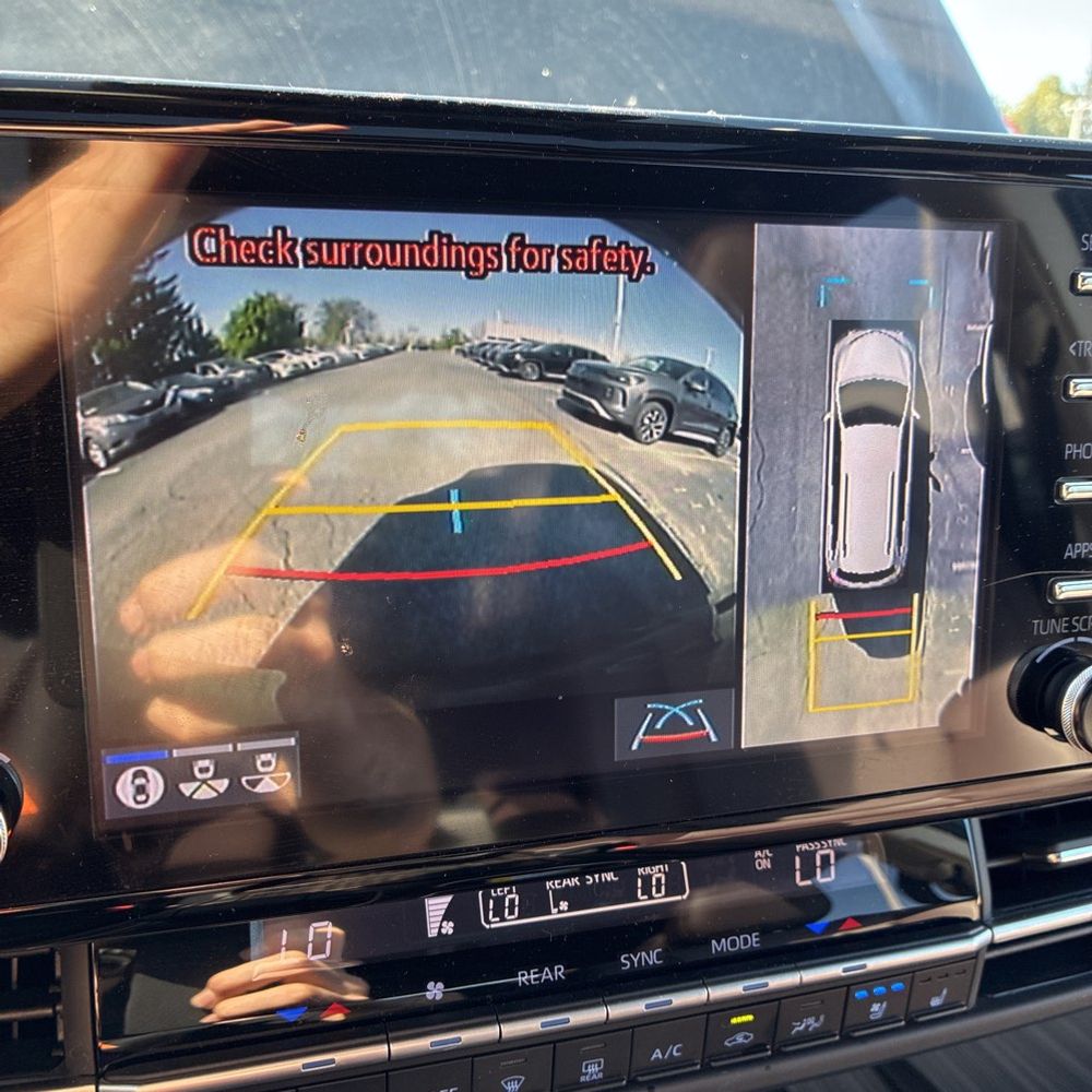 2024 Toyota Sienna Platinum 7-Passenger