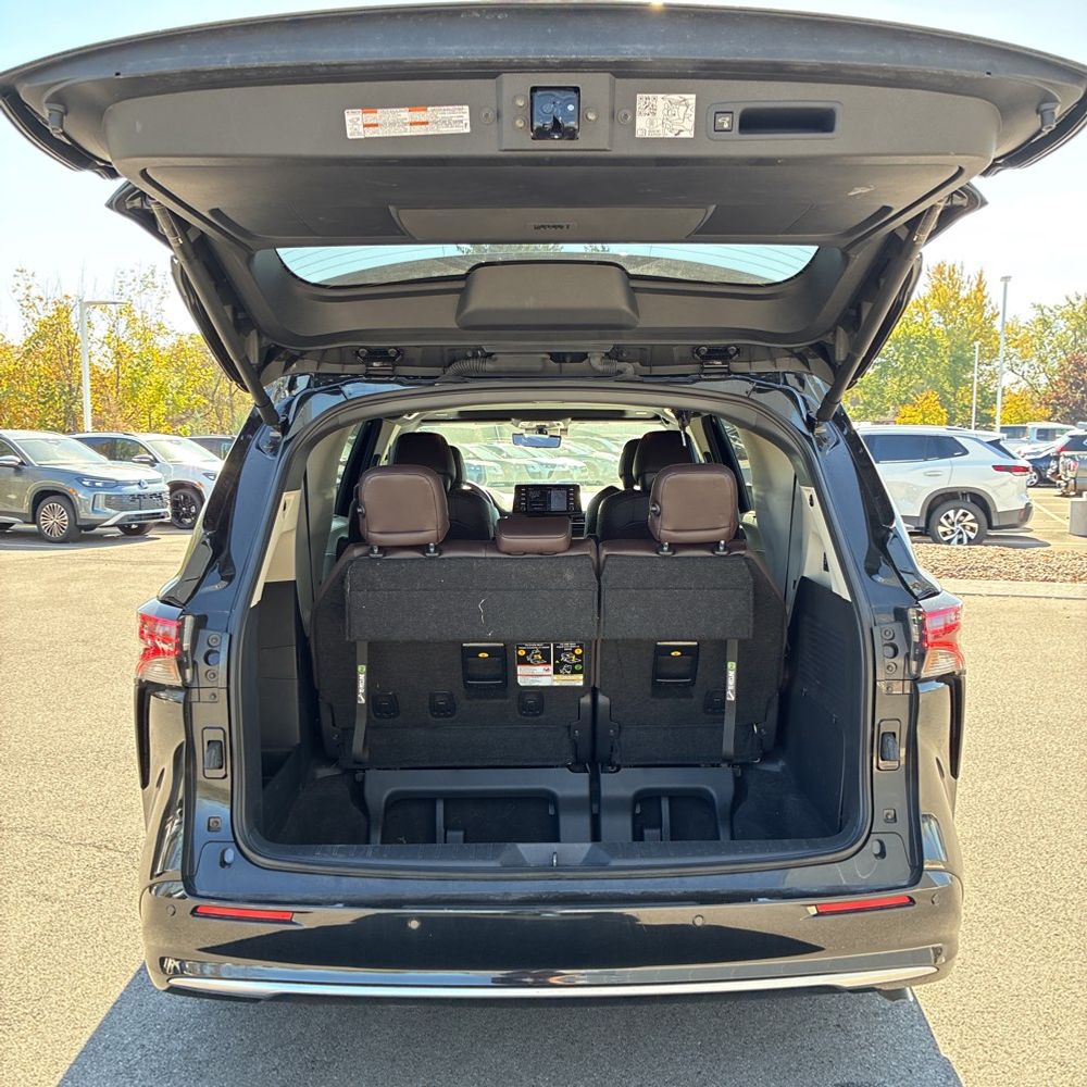 2024 Toyota Sienna Platinum 7-Passenger