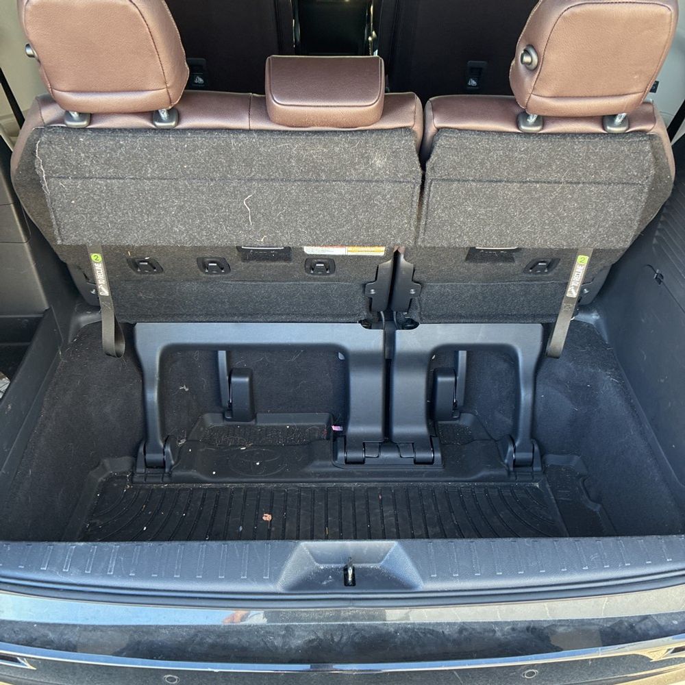 2024 Toyota Sienna Platinum 7-Passenger