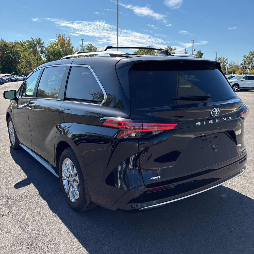 2024 Toyota Sienna Platinum 7-Passenger