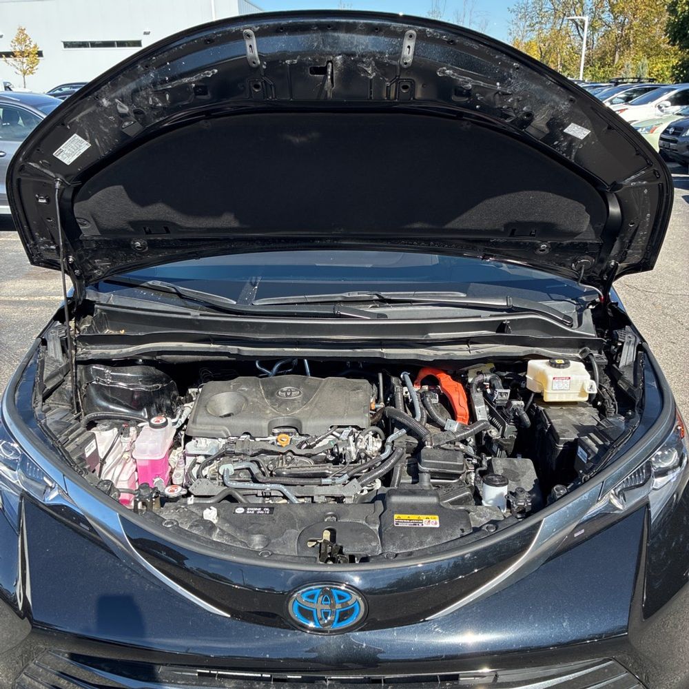 2024 Toyota Sienna Platinum 7-Passenger