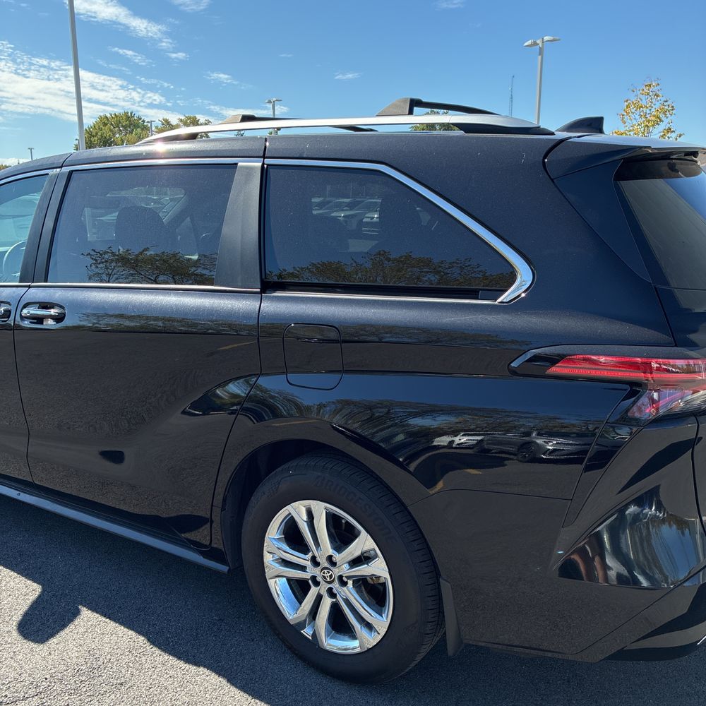 2024 Toyota Sienna Platinum 7-Passenger