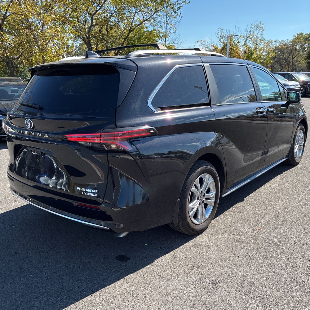 2024 Toyota Sienna Platinum 7-Passenger