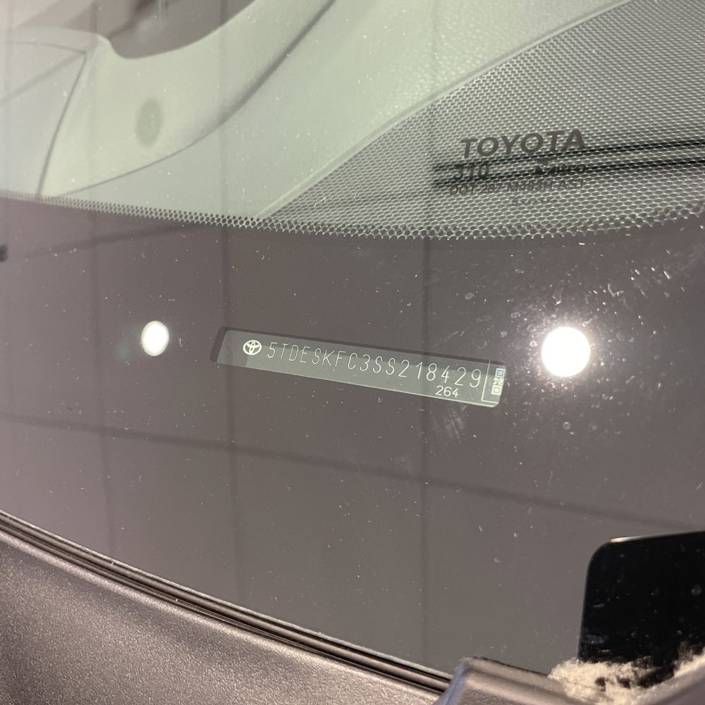 2025 Toyota Sienna Platinum 7-Passenger