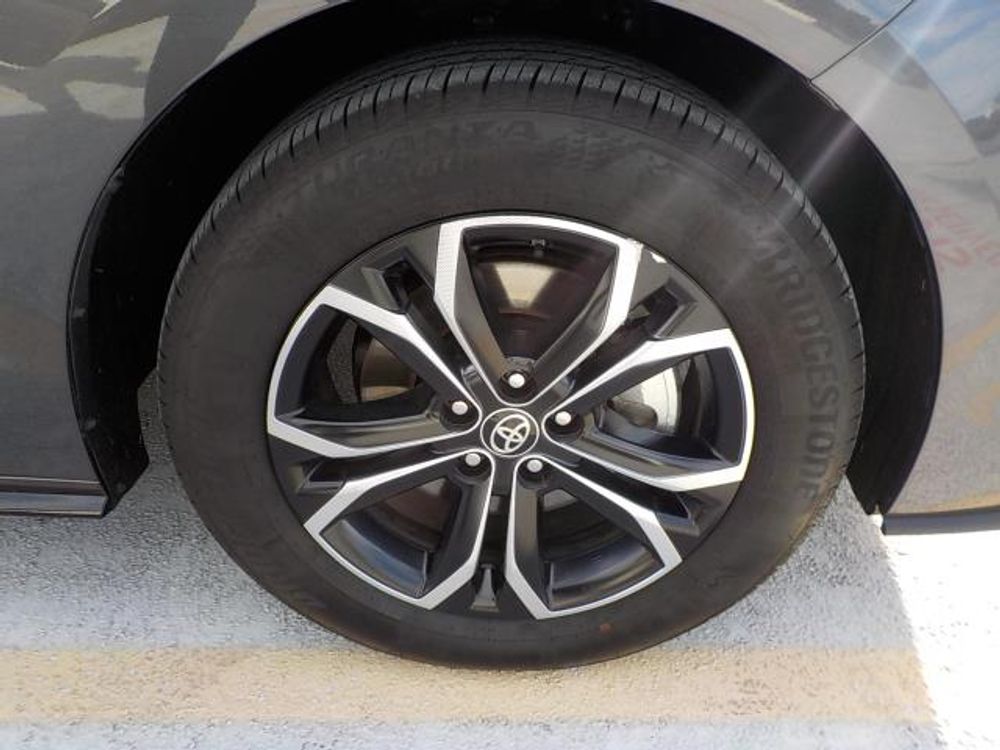 2025 Toyota Sienna Platinum