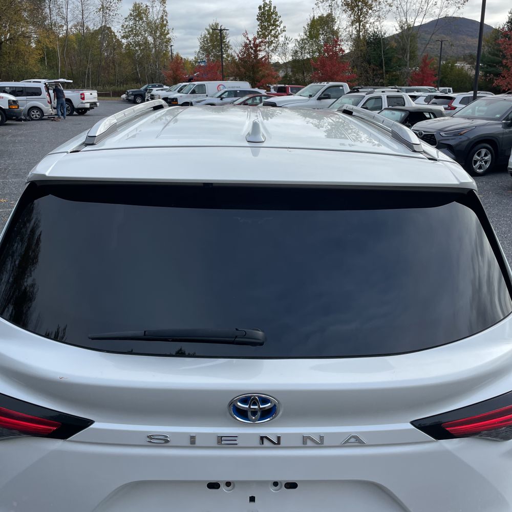 2023 Toyota Sienna Platinum 7-Passenger