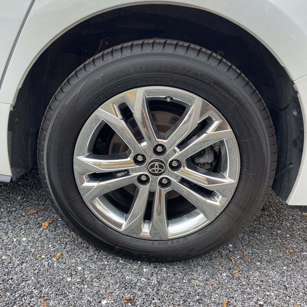 2023 Toyota Sienna Platinum 7-Passenger