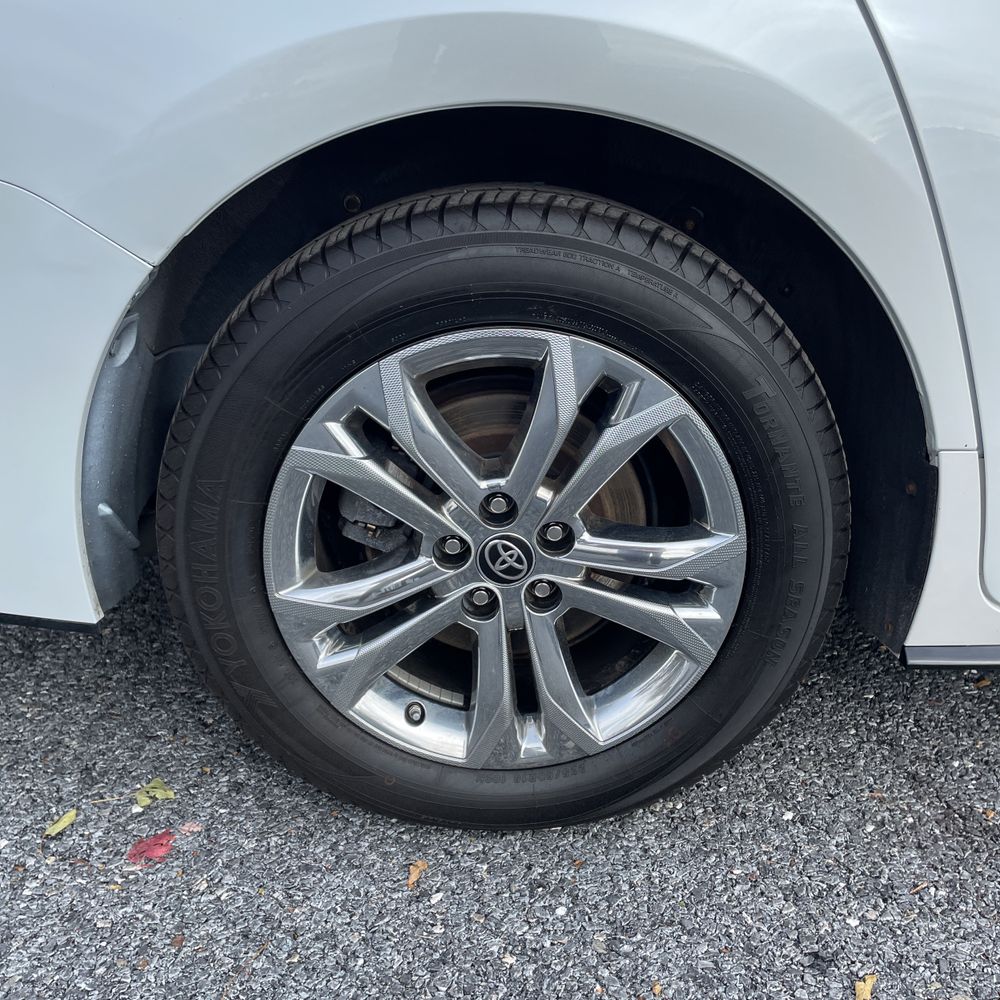 2023 Toyota Sienna Platinum 7-Passenger