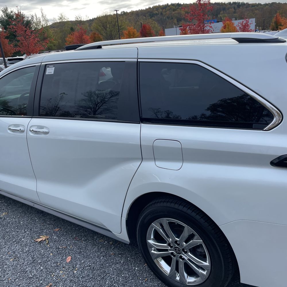 2023 Toyota Sienna Platinum 7-Passenger