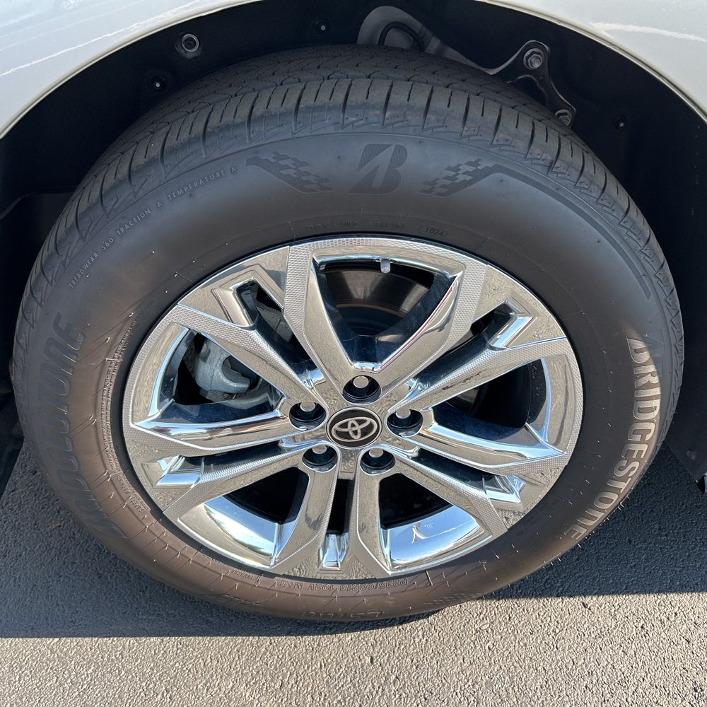 2024 Toyota Sienna Platinum 7-Passenger