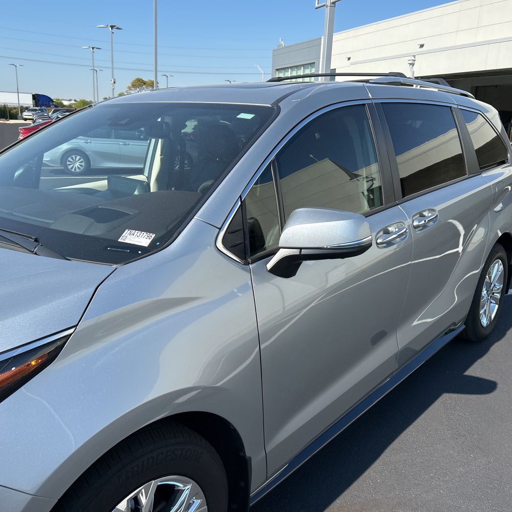 2024 Toyota Sienna Platinum 7-Passenger