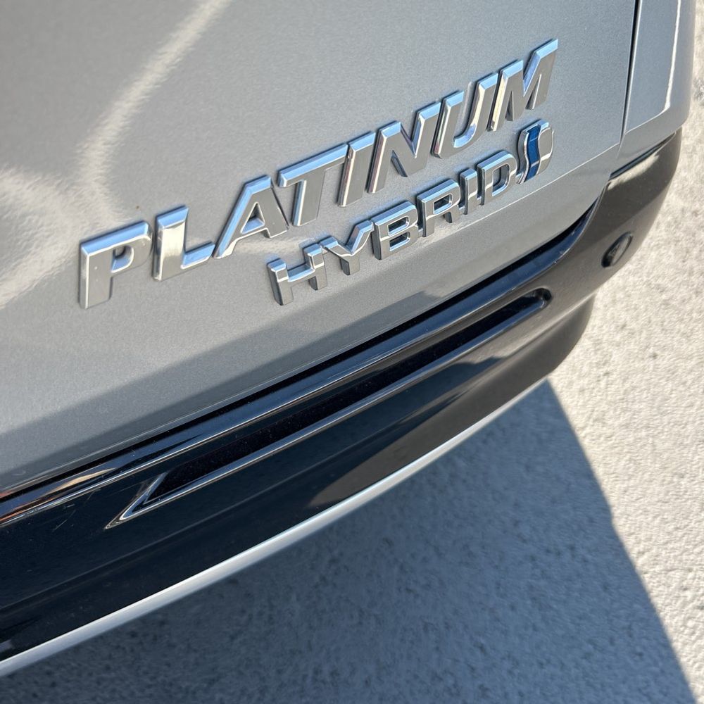 2024 Toyota Sienna Platinum 7-Passenger