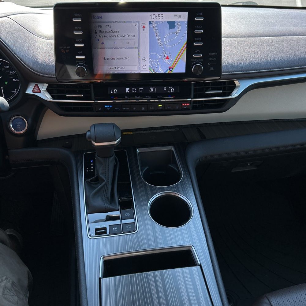 2024 Toyota Sienna Platinum 7-Passenger