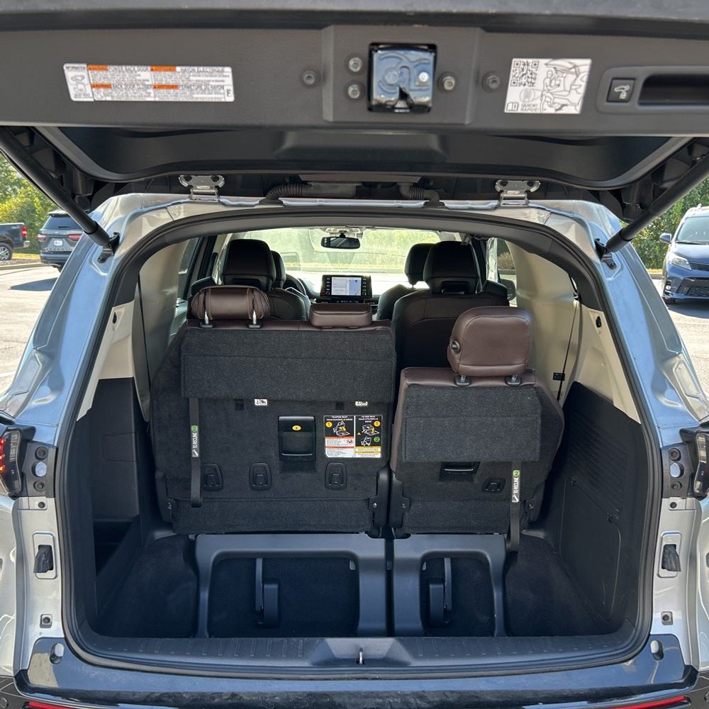 2024 Toyota Sienna Platinum 7-Passenger