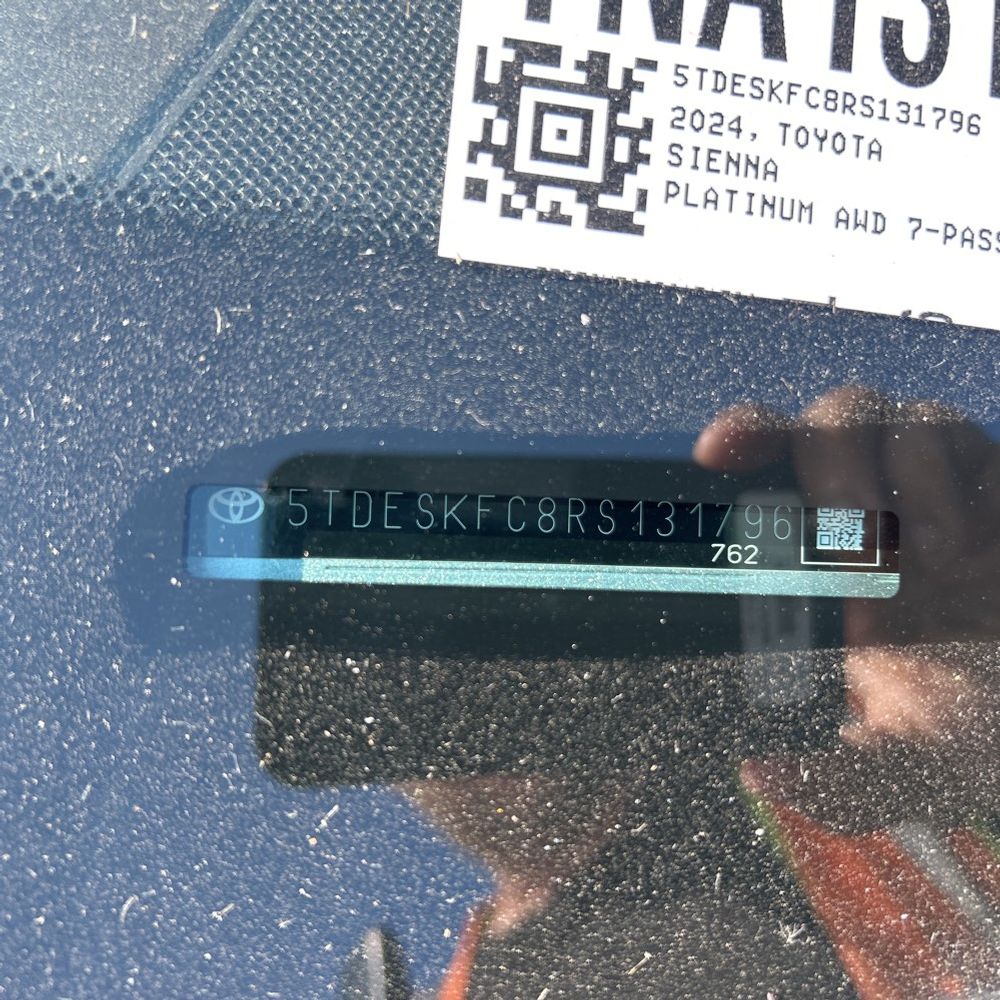 2024 Toyota Sienna Platinum 7-Passenger