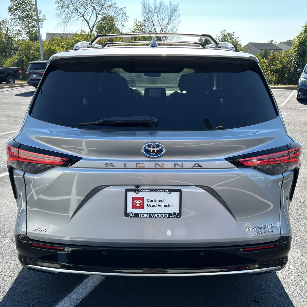 2024 Toyota Sienna Platinum 7-Passenger