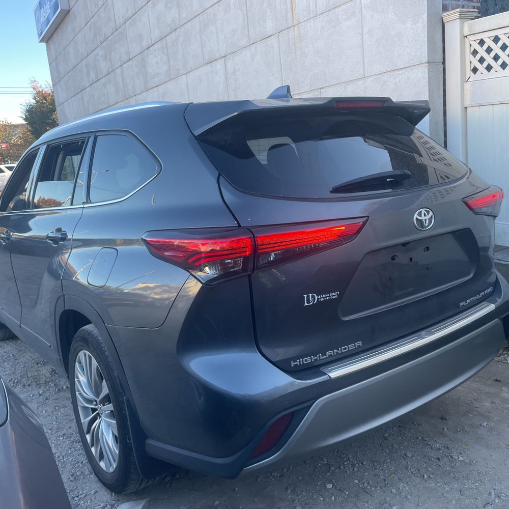 2022 Toyota Highlander Platinum
