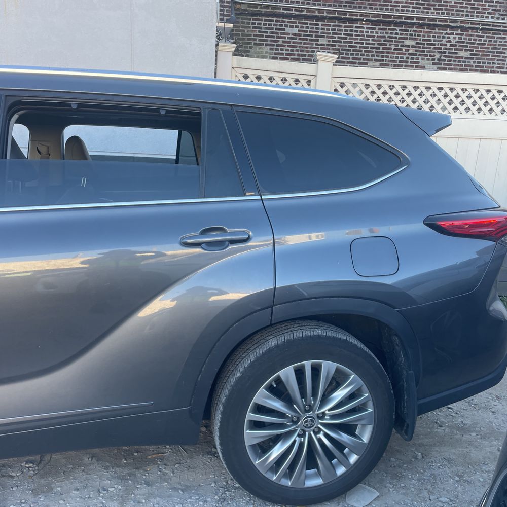 2022 Toyota Highlander Platinum