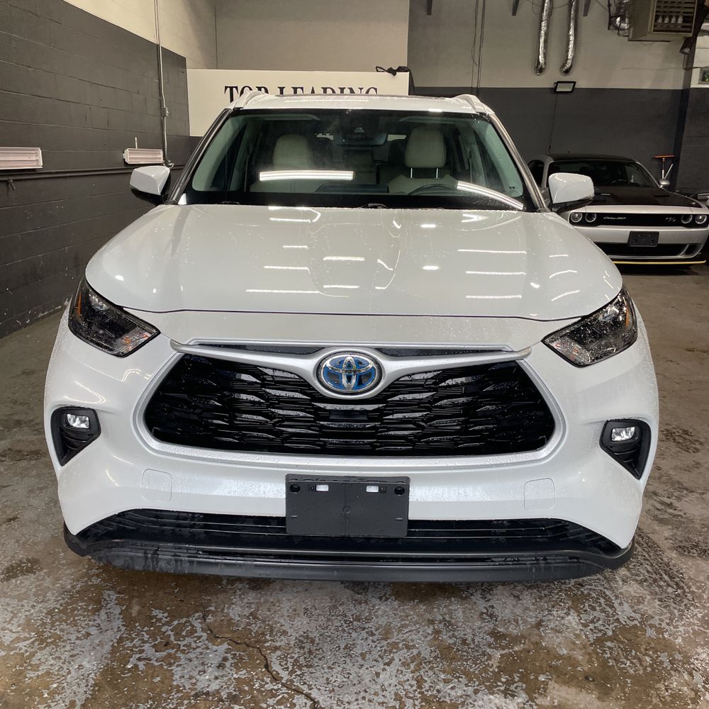 2022 Toyota Highlander Hybrid XLE